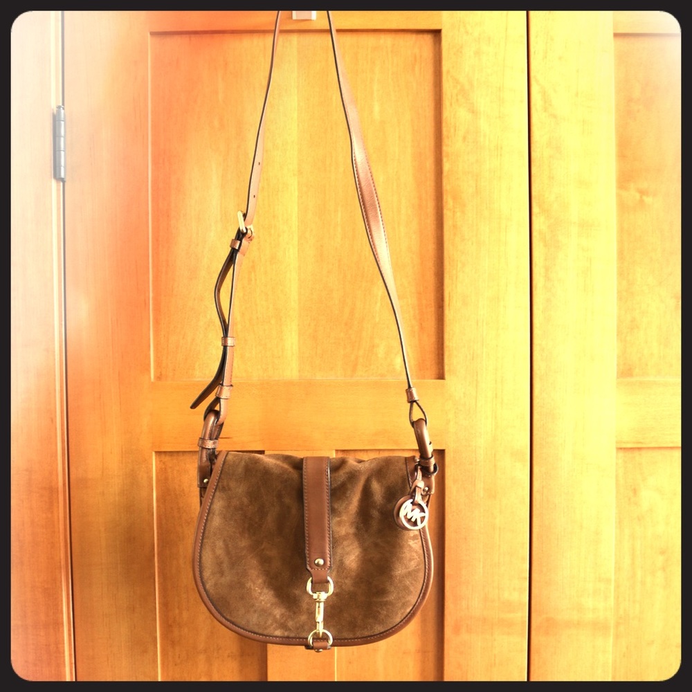 NEARLY NEW Michael Kors Jamie Suede Med Crossbody